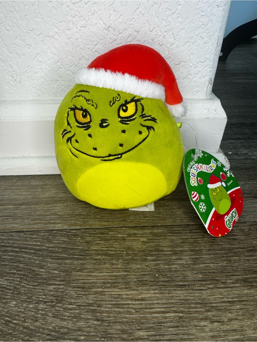 Squishmallows Dr. Seuss The Grinch 5" Christmas Plush Green Santa Hat NEW